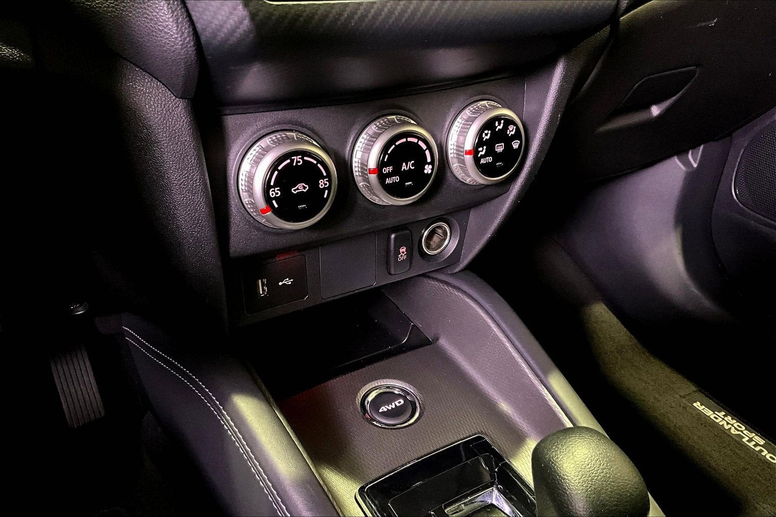 2025 Mitsubishi Outlander Sport ES