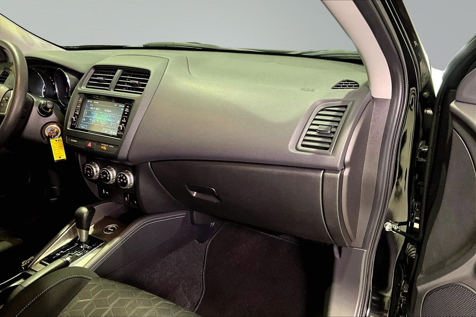 2024 Mitsubishi Outlander Sport ES