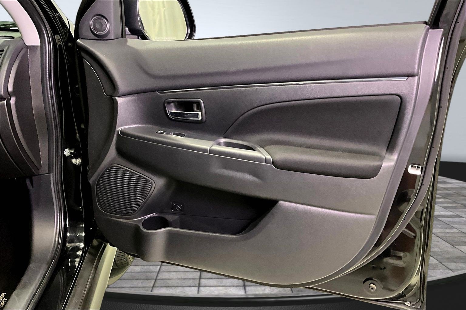 2024 Mitsubishi Outlander Sport ES