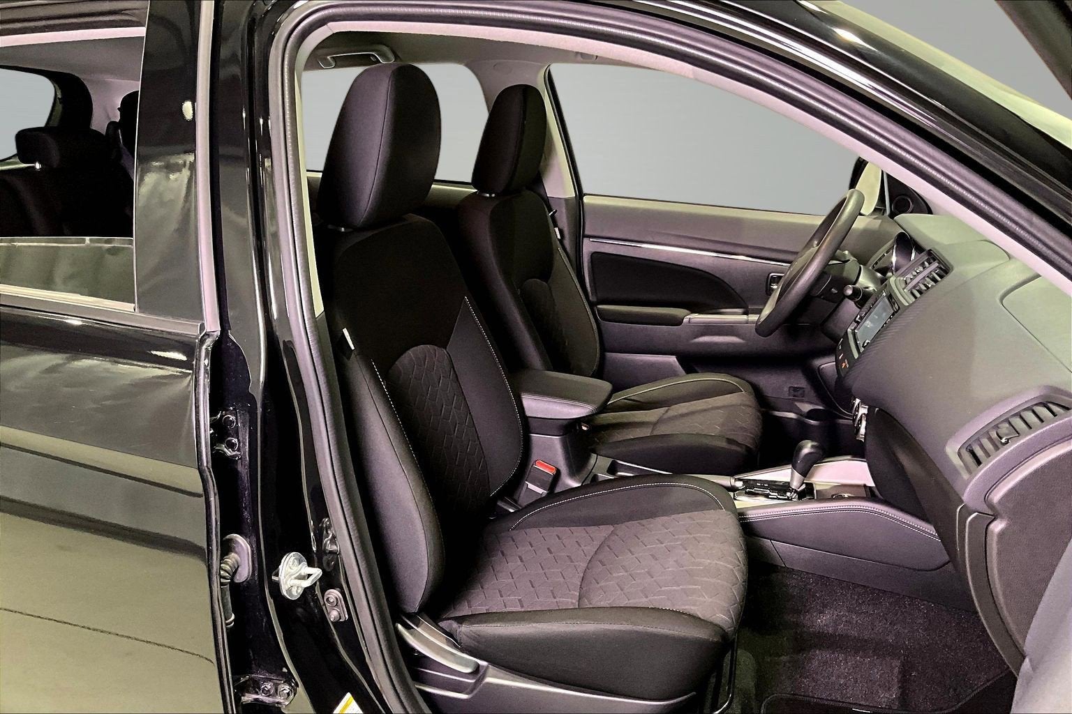 2024 Mitsubishi Outlander Sport ES