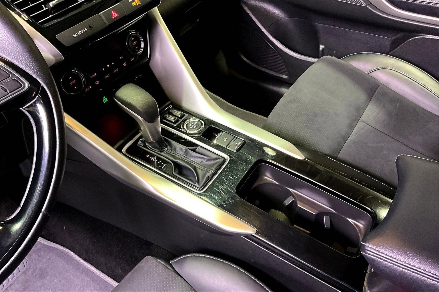 2025 Mitsubishi Eclipse Cross SE