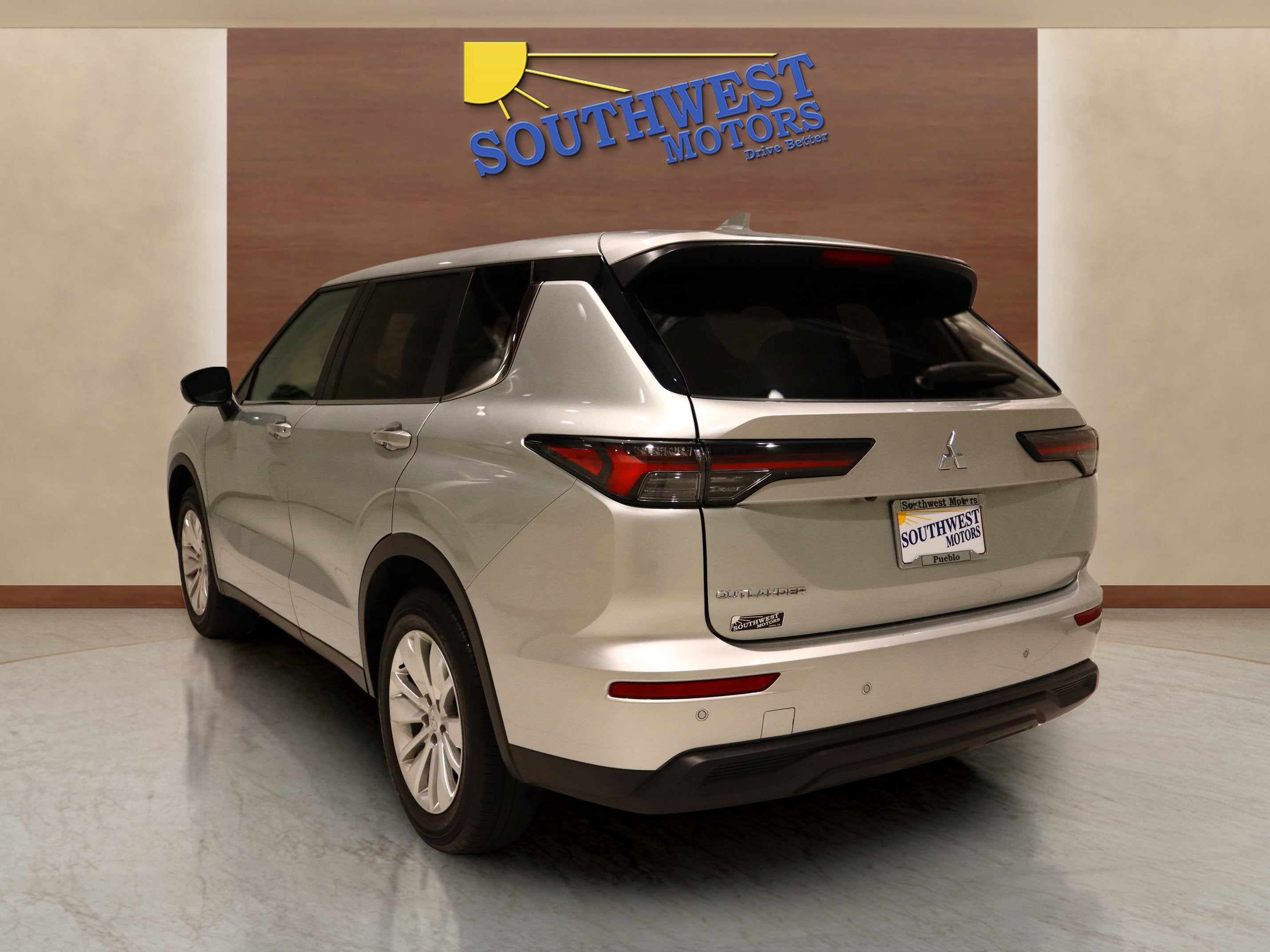 2025 Mitsubishi Outlander ES