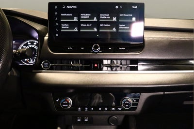 2025 Mitsubishi Outlander ES