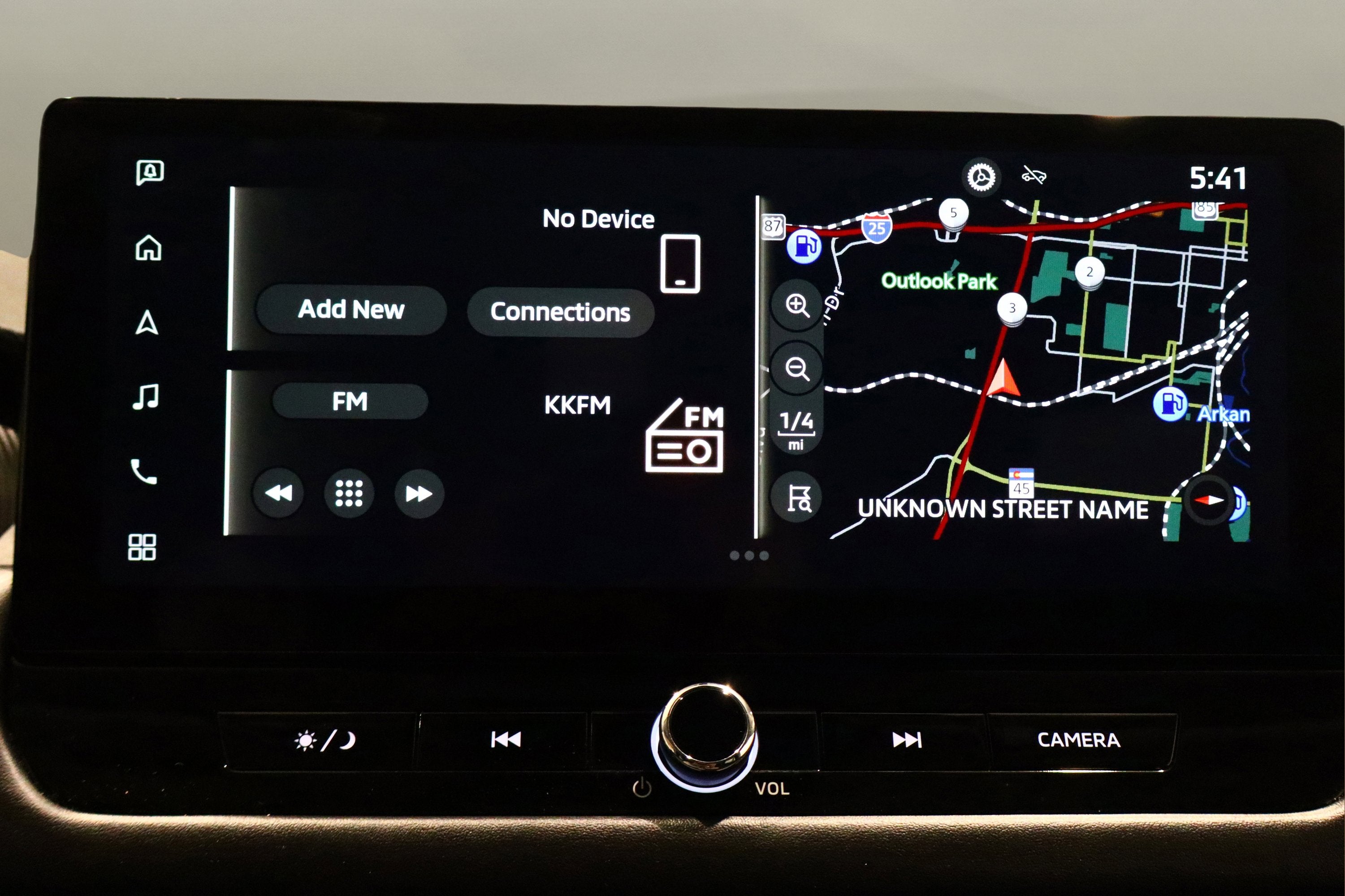 2025 Mitsubishi Outlander ES