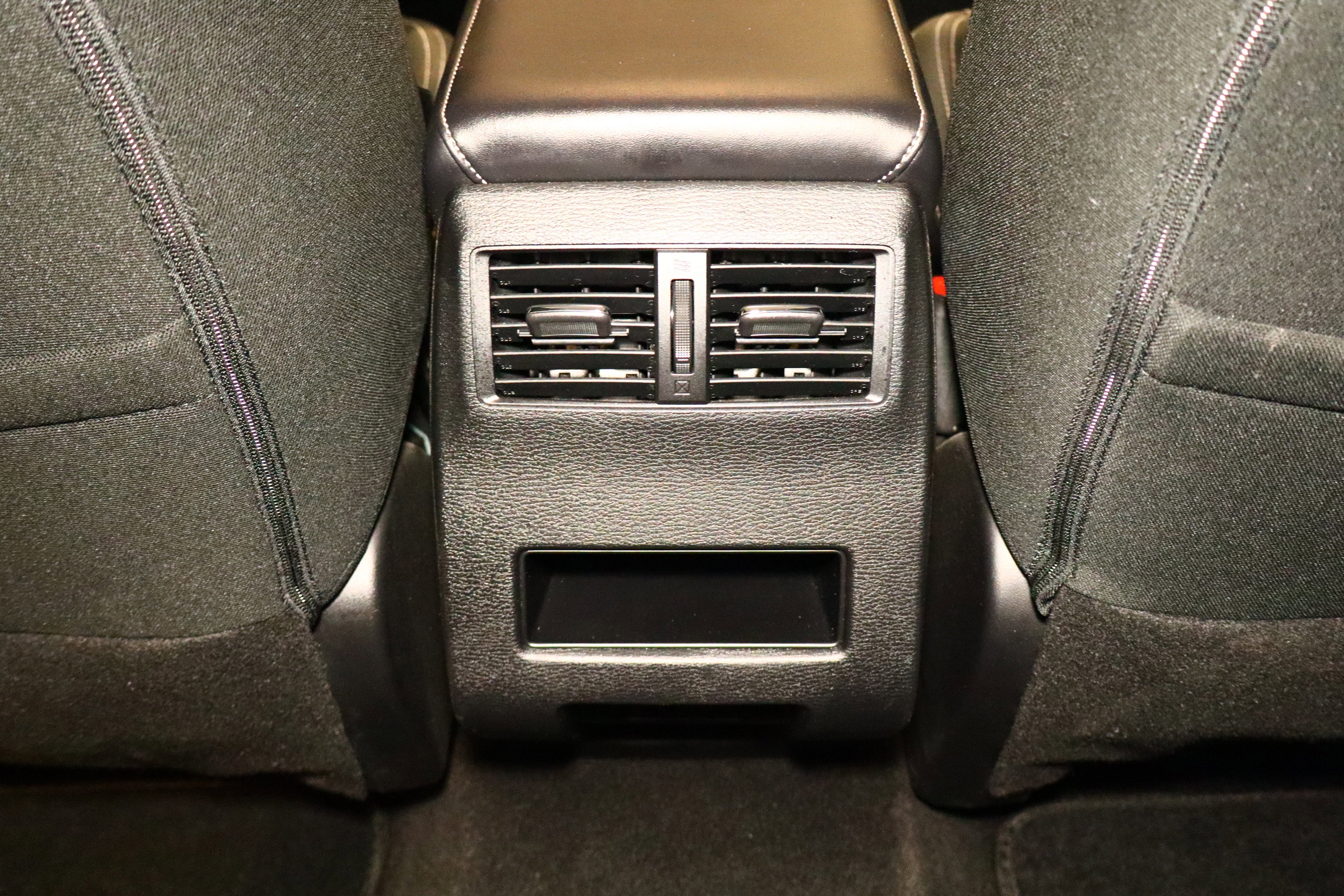 2025 Mitsubishi Outlander ES