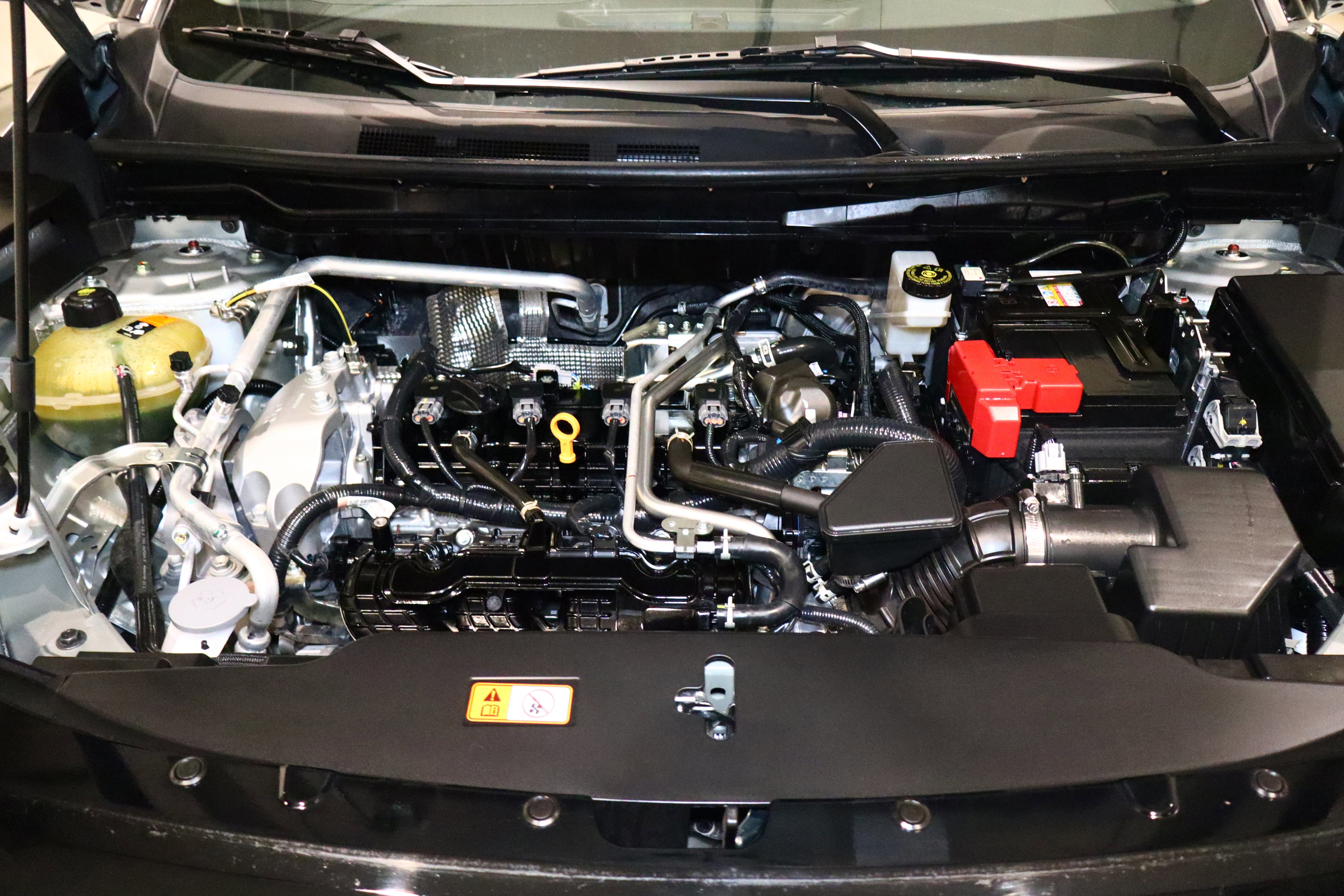 2025 Mitsubishi Outlander ES