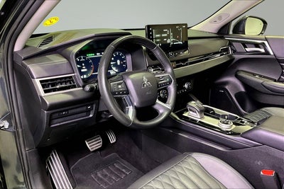 2025 Mitsubishi Outlander SEL