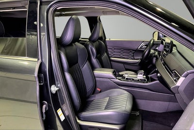 2025 Mitsubishi Outlander SEL