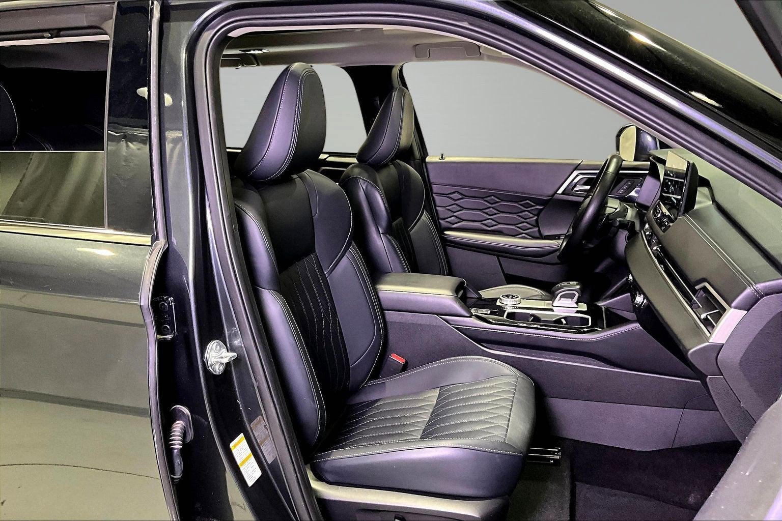 2025 Mitsubishi Outlander SEL