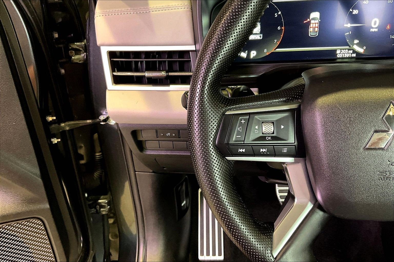 2025 Mitsubishi Outlander SEL