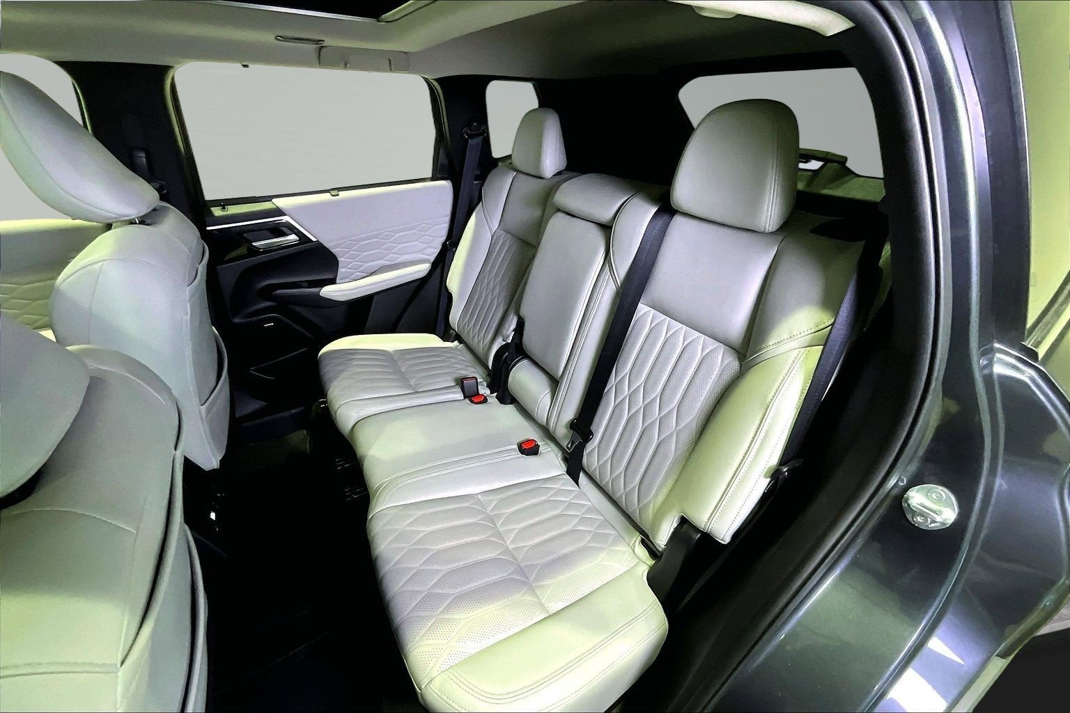 2025 Mitsubishi Outlander SEL