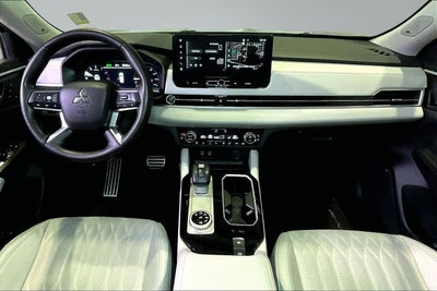 2025 Mitsubishi Outlander SEL