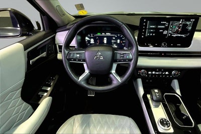 2025 Mitsubishi Outlander SEL