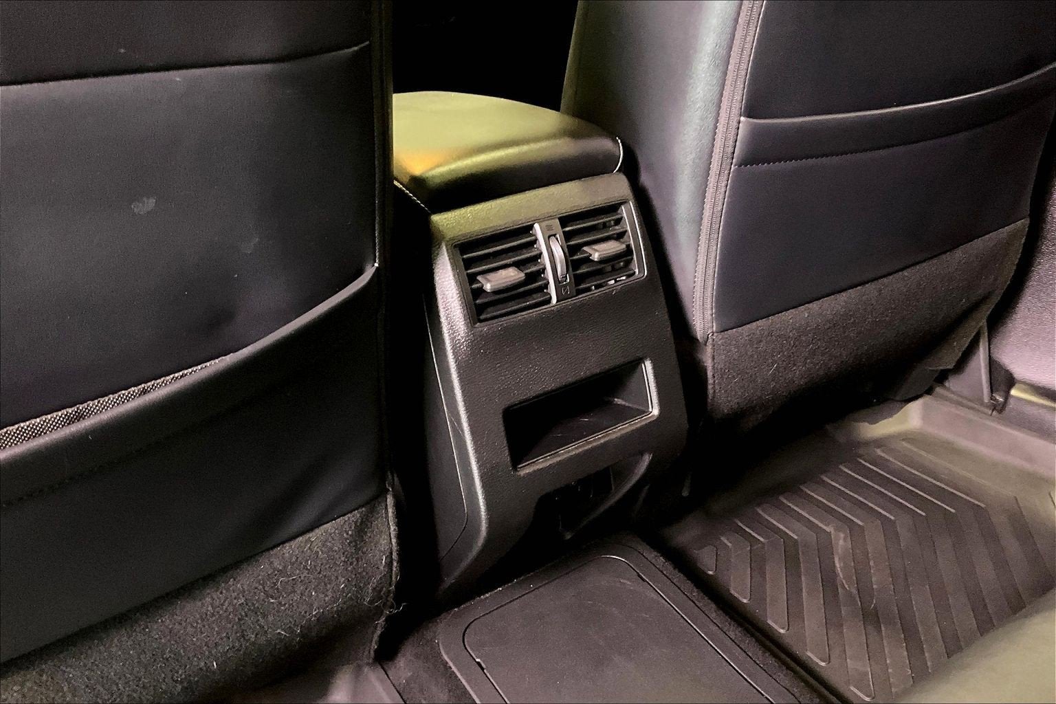 2023 Mitsubishi Outlander PHEV SE