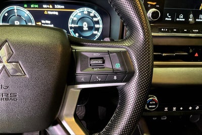 2023 Mitsubishi Outlander PHEV SE