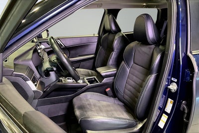 2023 Mitsubishi Outlander PHEV SE