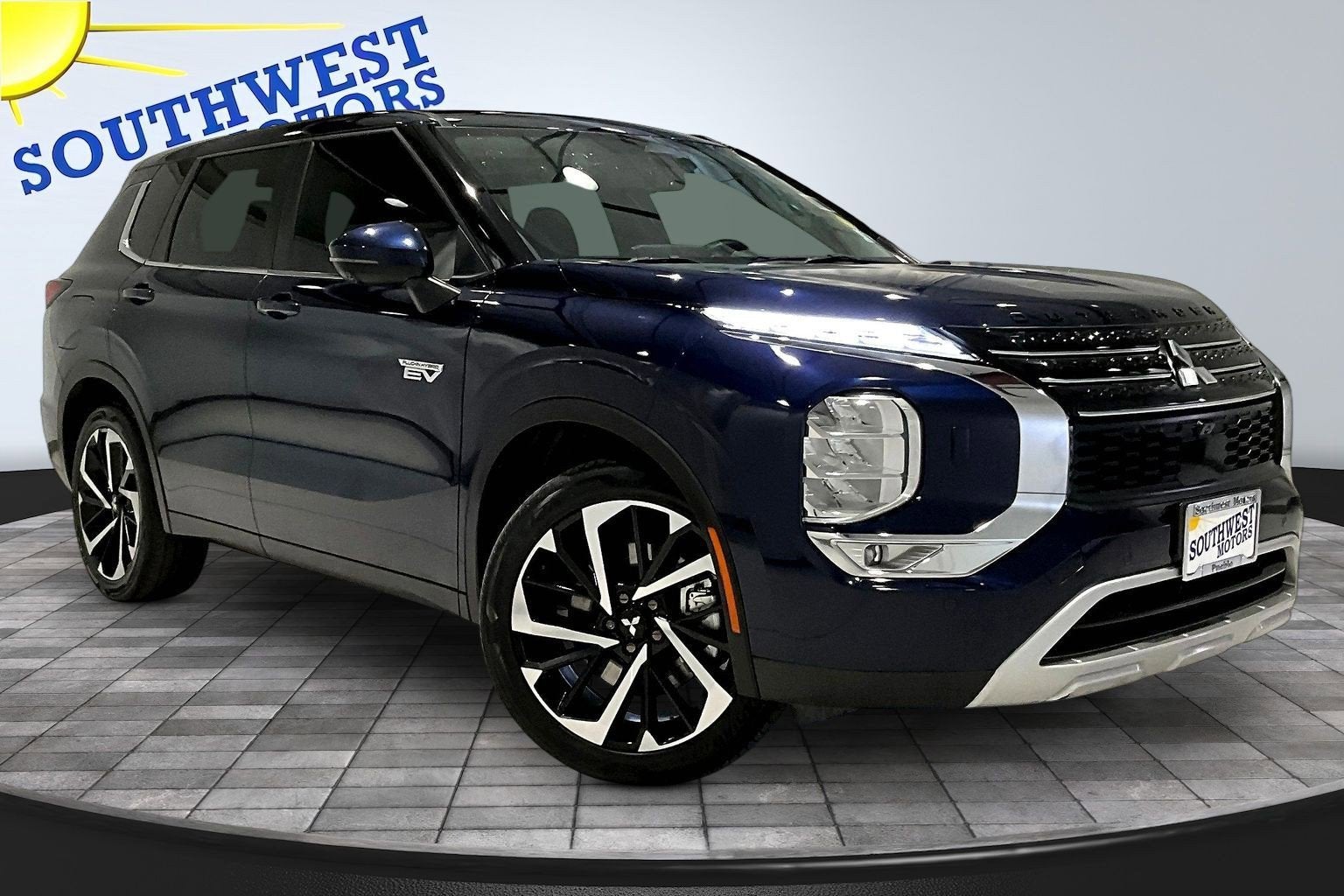 2023 Mitsubishi Outlander PHEV SE