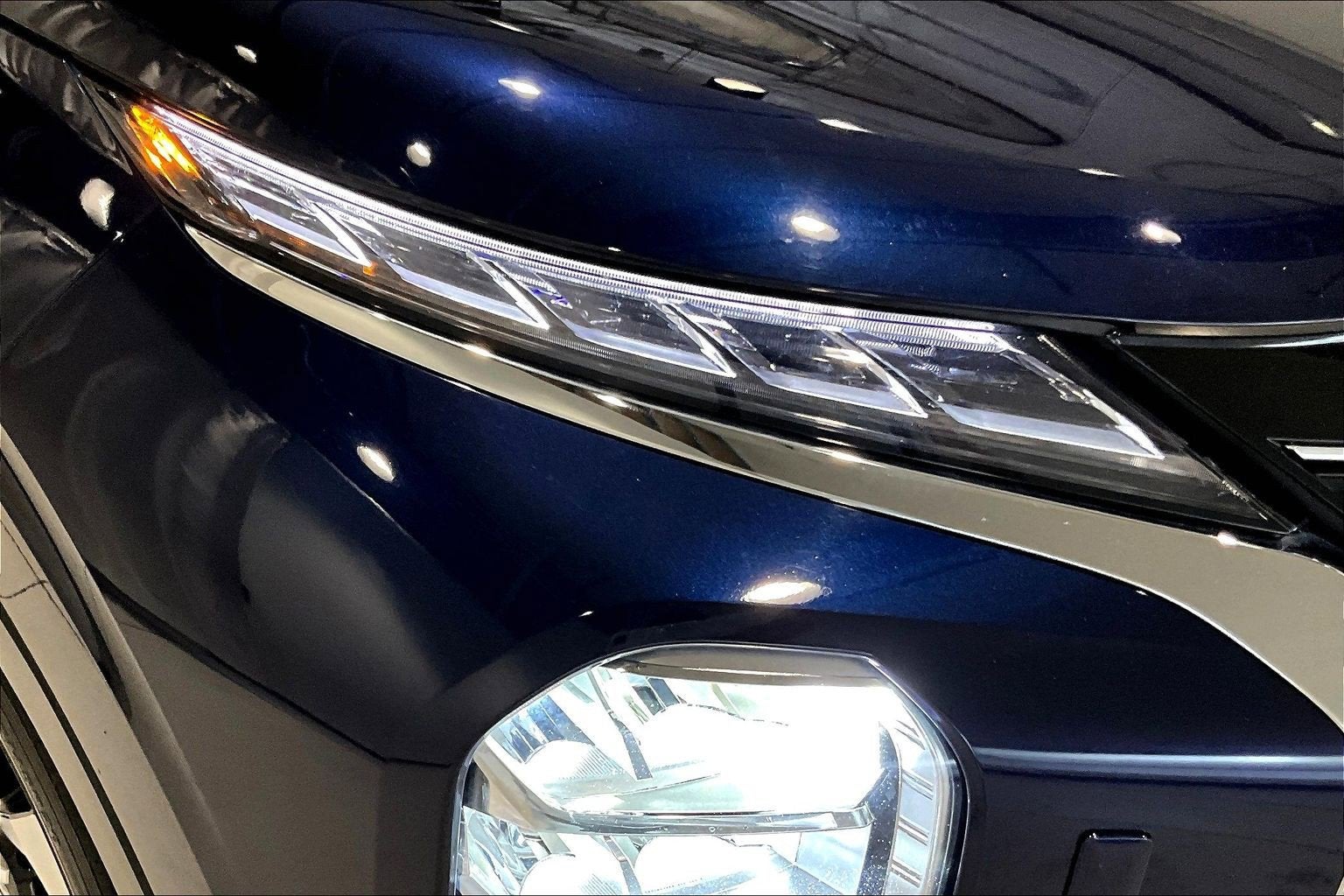 2023 Mitsubishi Outlander PHEV SE