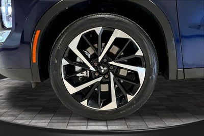 2023 Mitsubishi Outlander PHEV SE