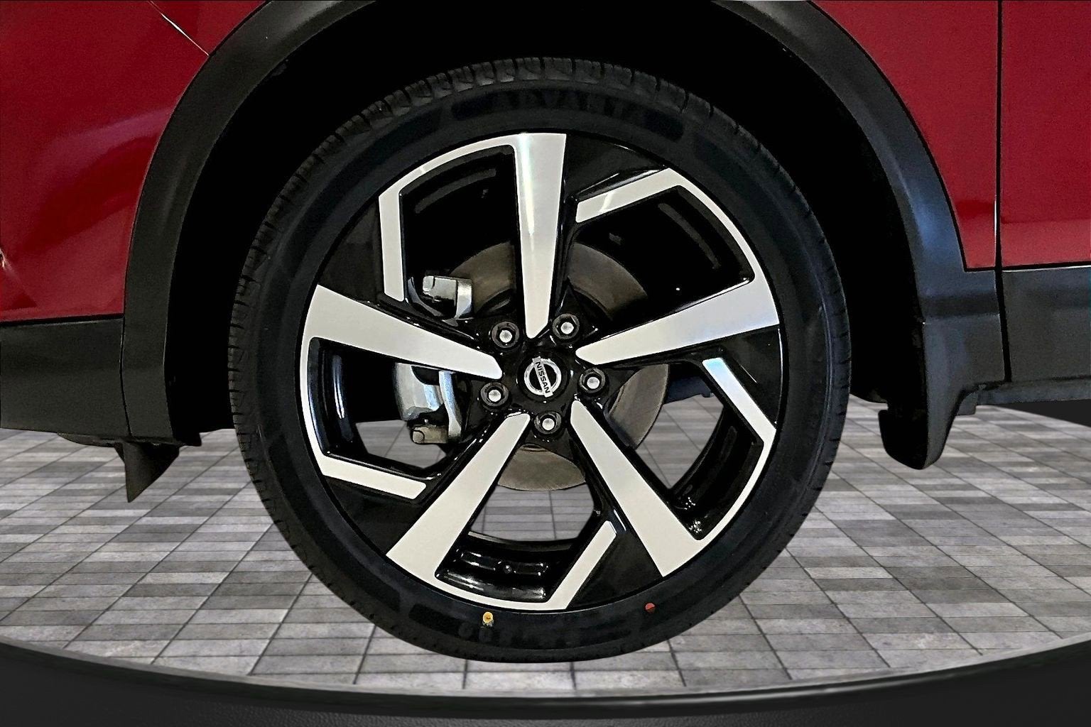 2022 Nissan Rogue Sport SL