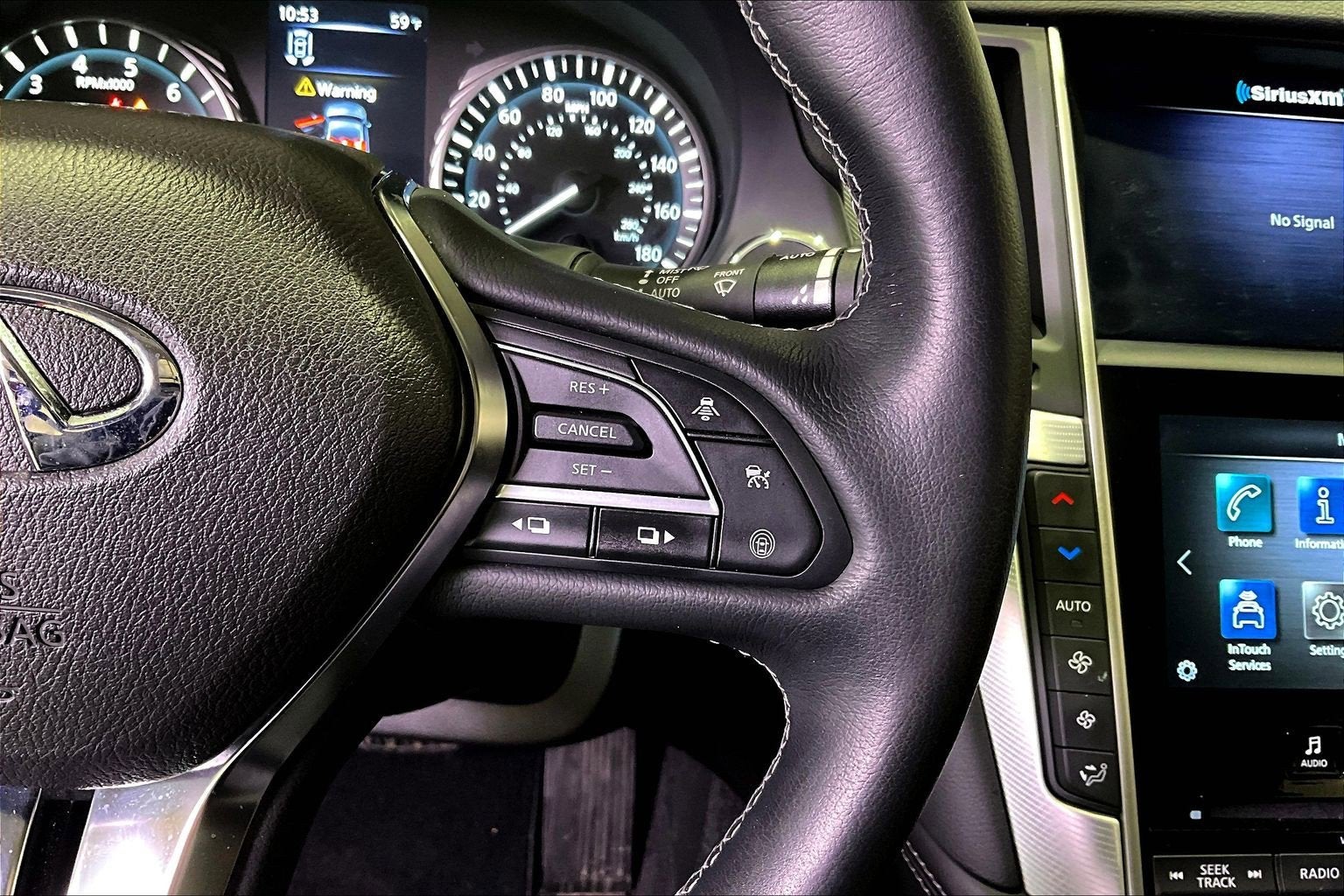 2023 INFINITI Q50 LUXE