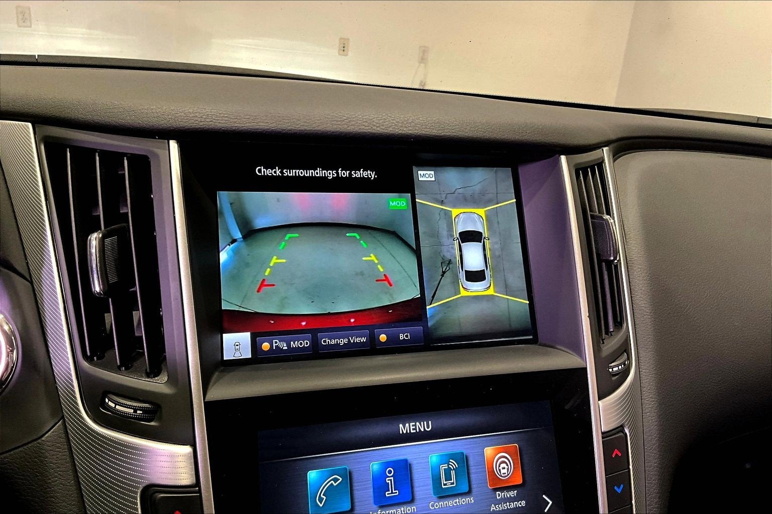 2023 INFINITI Q50 LUXE