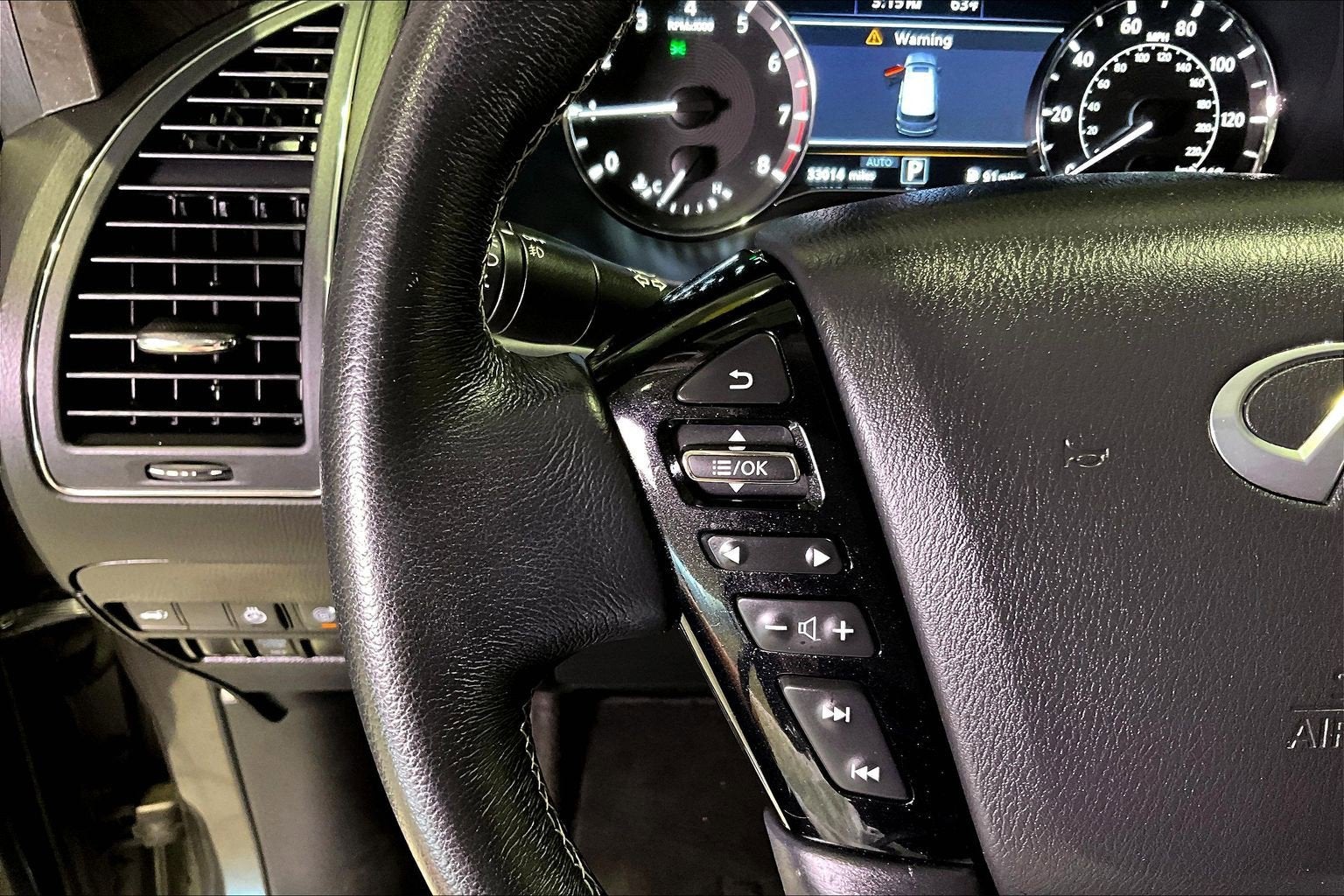 2024 INFINITI QX80 LUXE