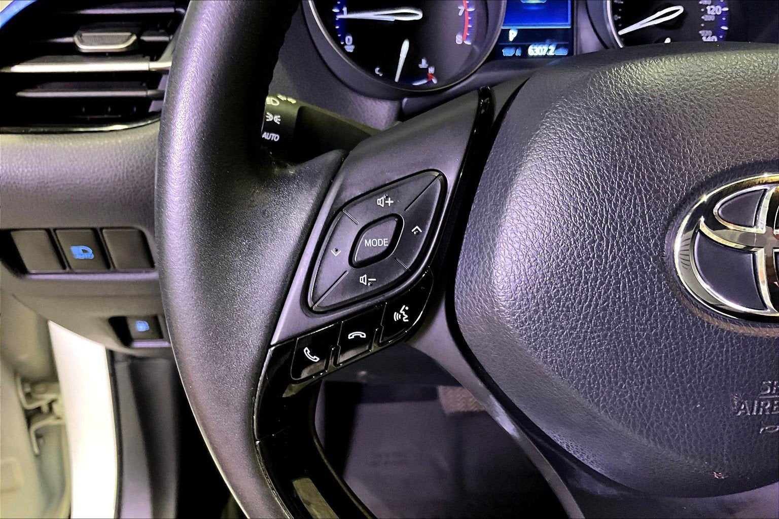 2021 Toyota C-HR XLE