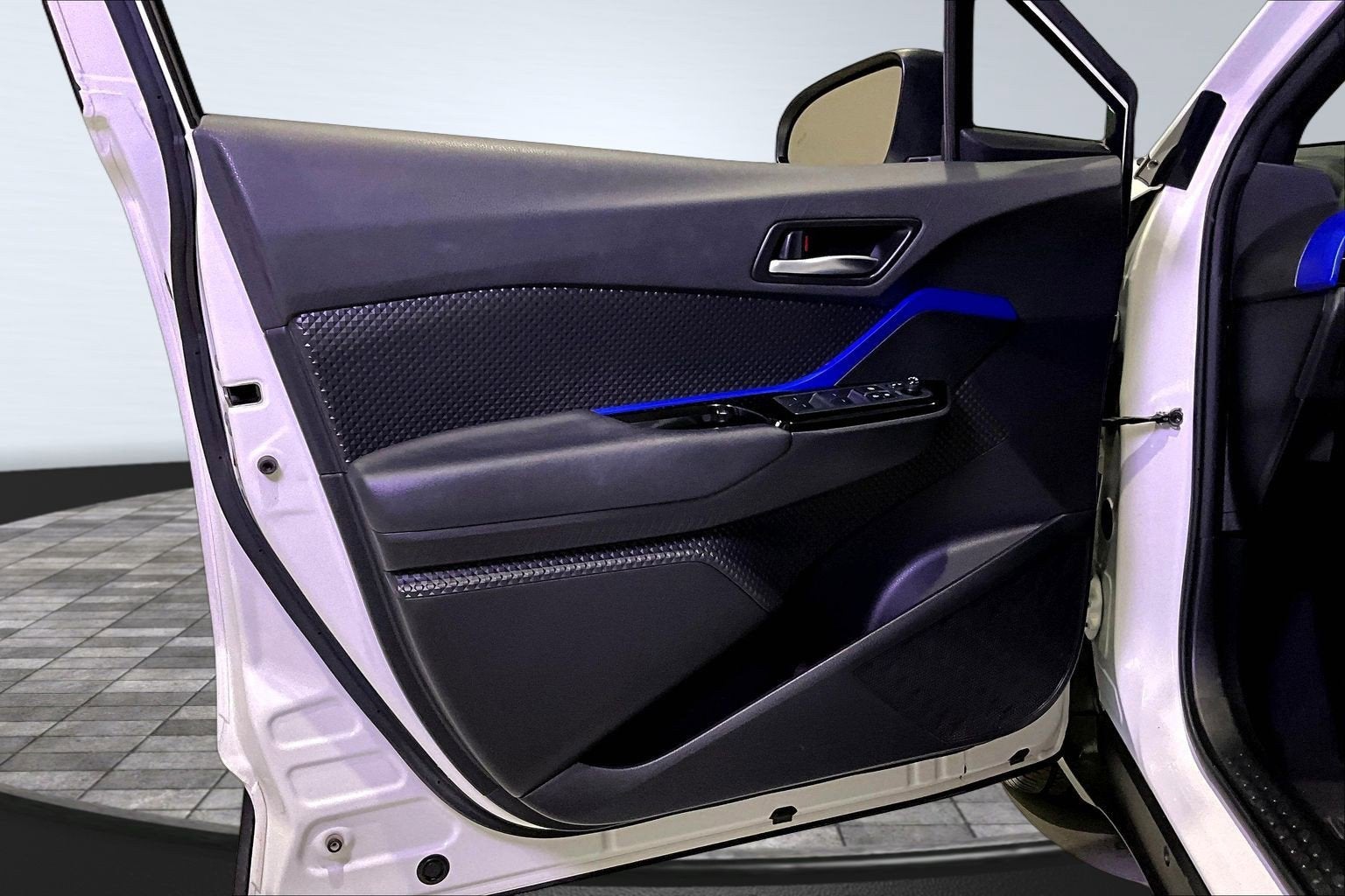 2021 Toyota C-HR XLE