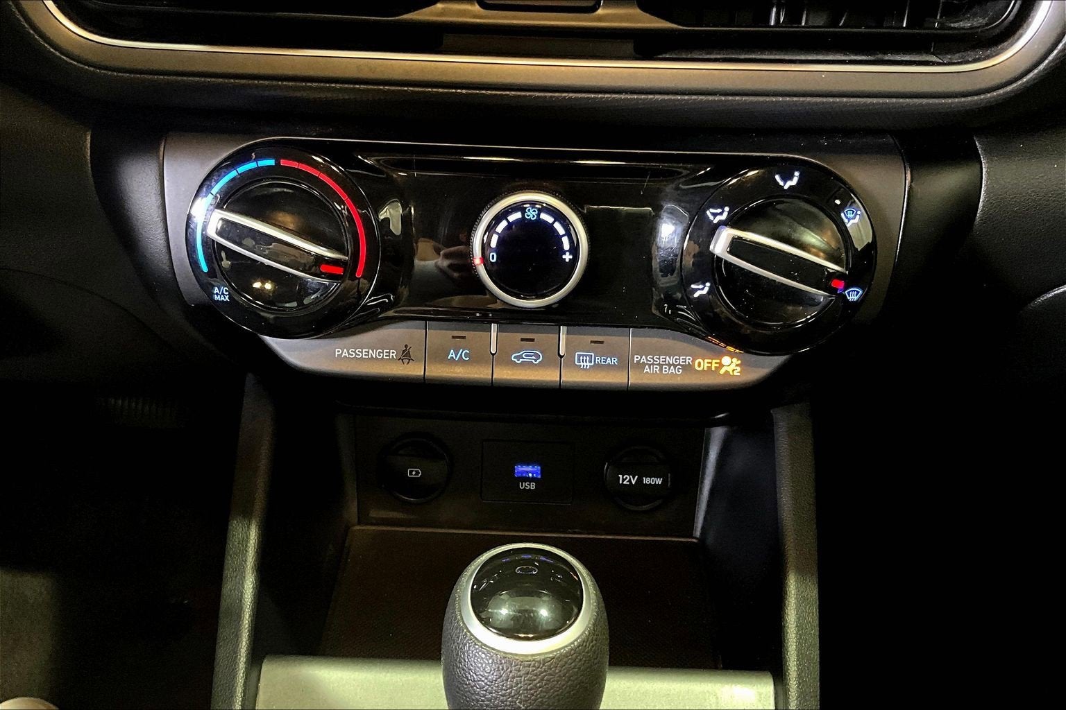 2022 Hyundai Kona SE