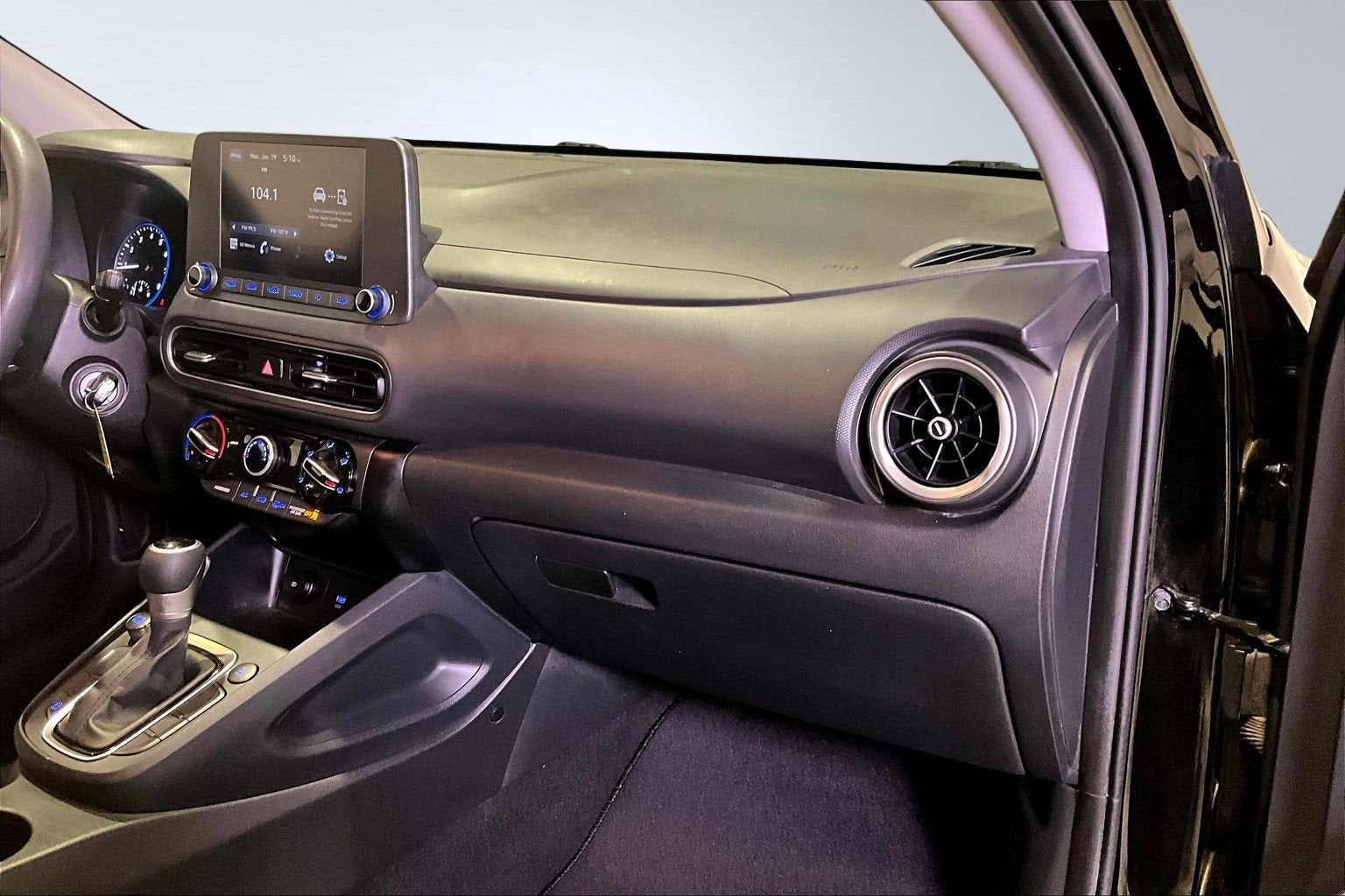 2022 Hyundai Kona SE