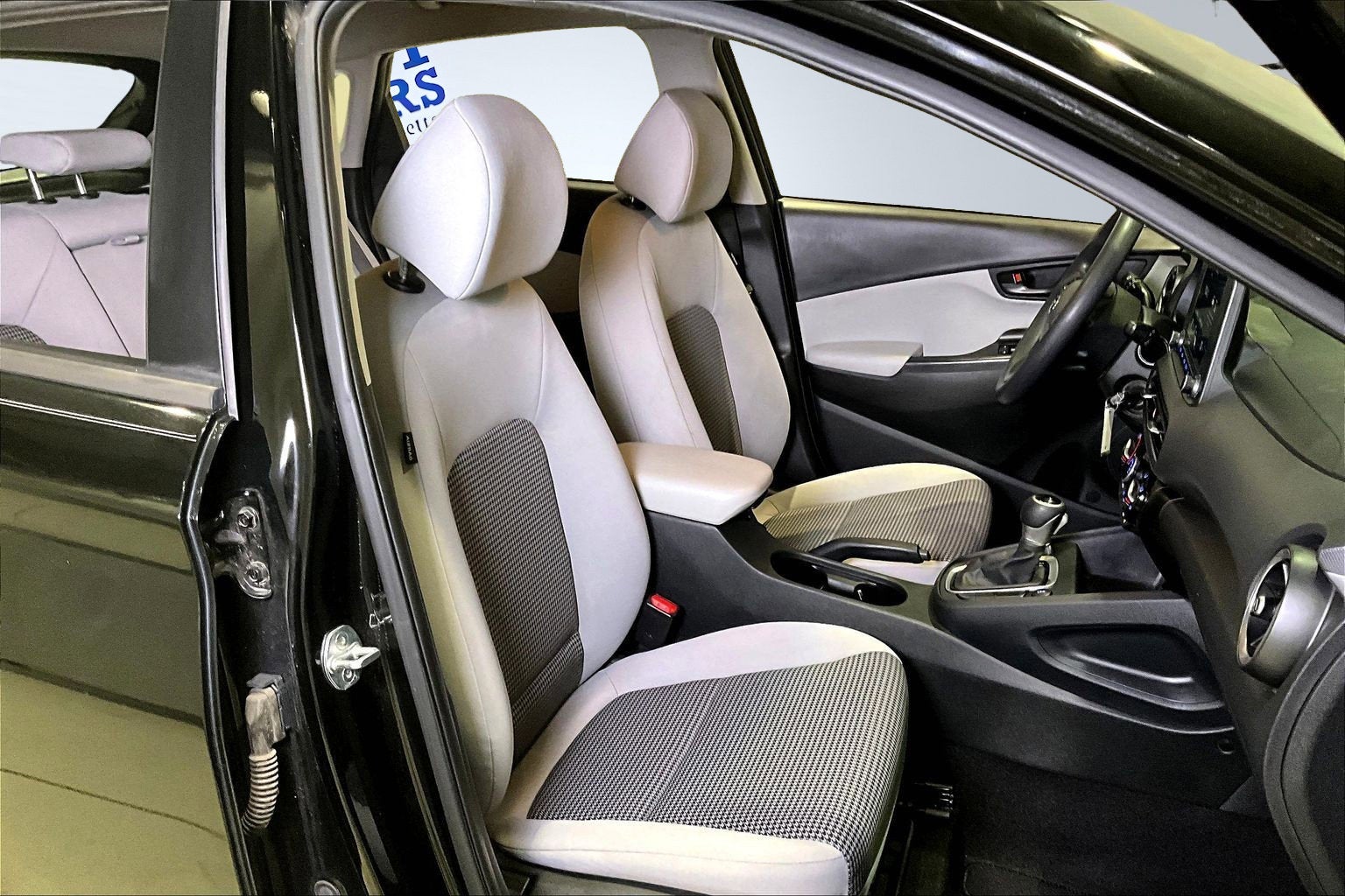 2022 Hyundai Kona SE