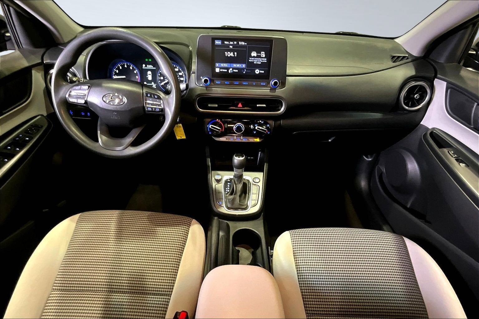 2022 Hyundai Kona SE