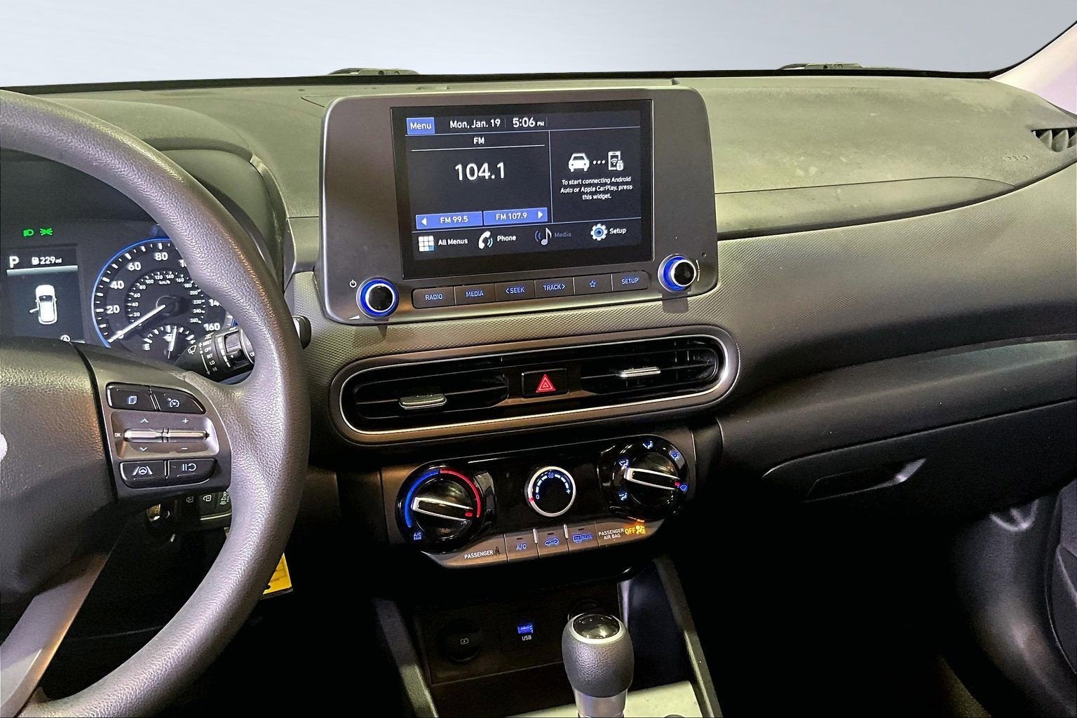 2022 Hyundai Kona SE