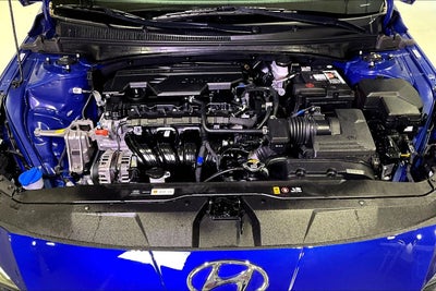 2023 Hyundai Elantra SE