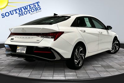2025 Hyundai Elantra Hybrid Limited