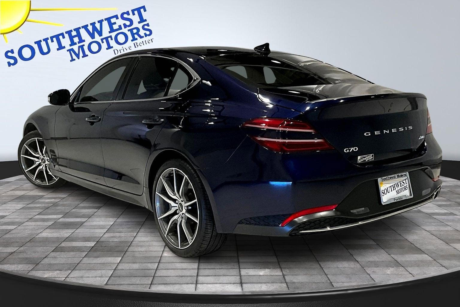 2023 Genesis G70 2.0T