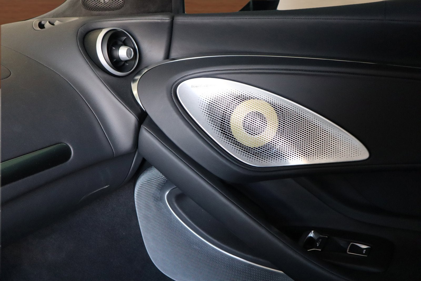 2023 McLaren GT Coupe