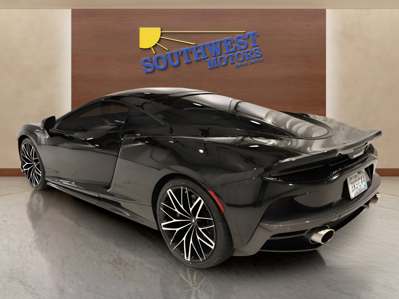 2023 McLaren GT Coupe