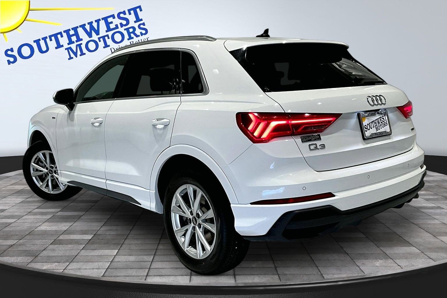 2025 Audi Q3 S line Premium