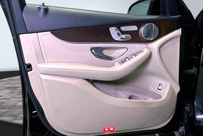 2019 Mercedes-Benz GLC GLC 300