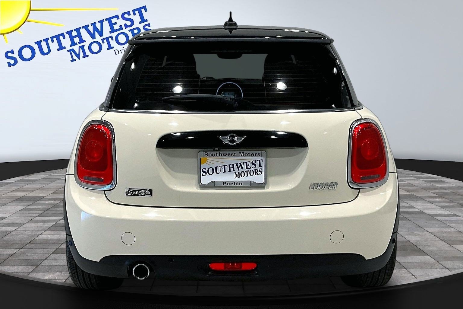 2018 MINI Hardtop 2 Door Cooper